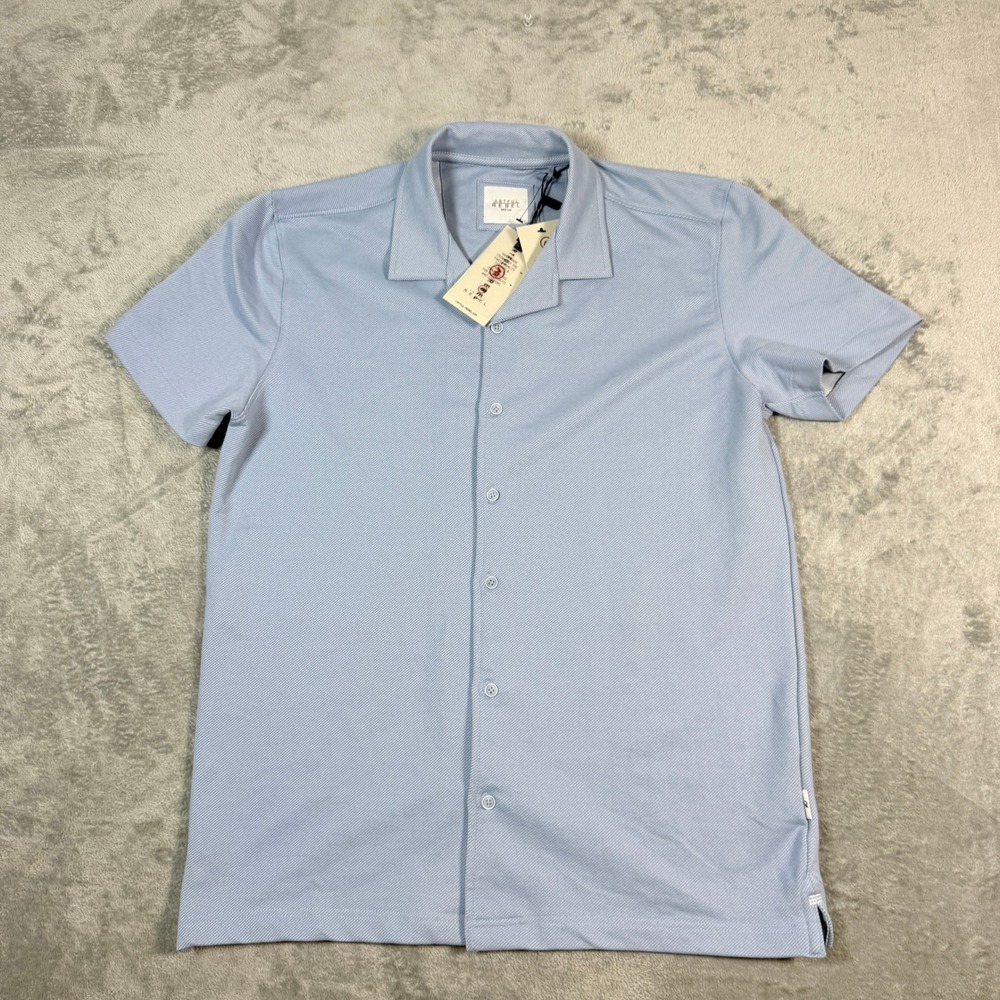 Artful Rebel Mens Medium Button Up Shirt Light Blue Short Sleeve Camp Collar New